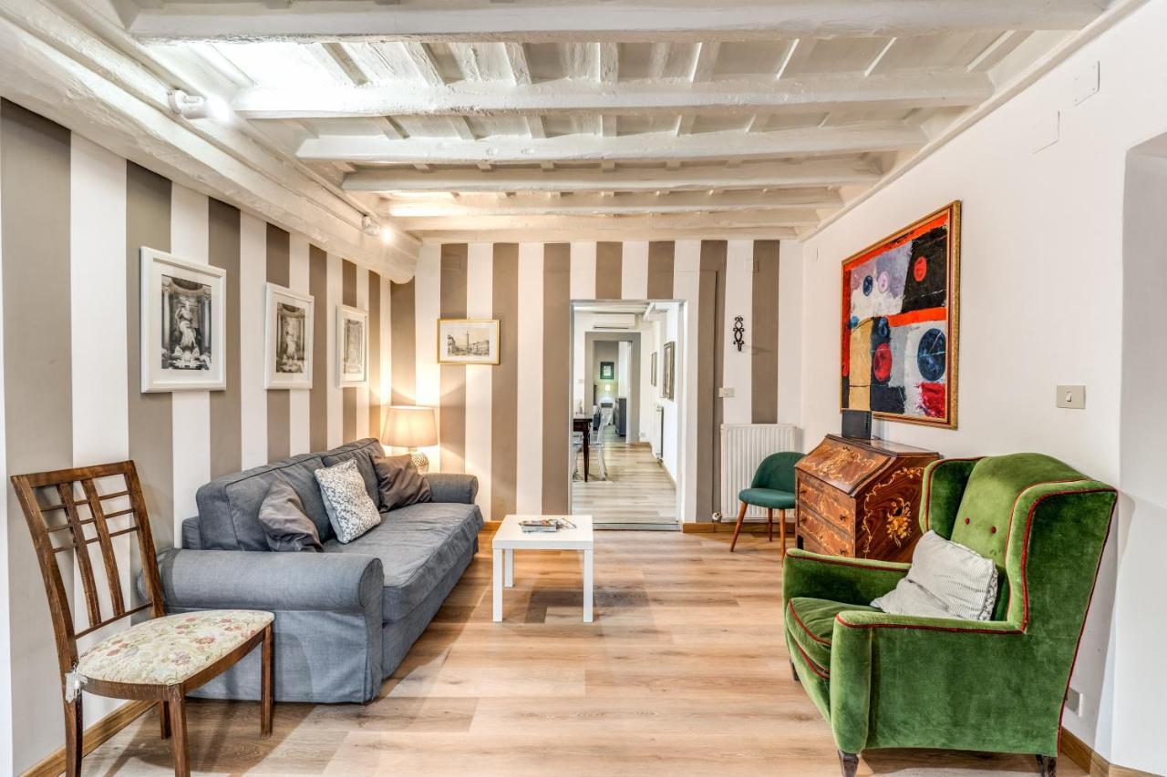 Lovely Spacious Apartment Near The Colosseum Rome Extérieur photo
