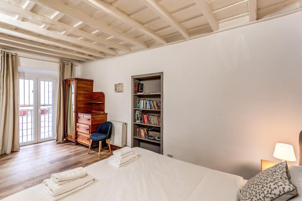 Lovely Spacious Apartment Near The Colosseum Rome Extérieur photo