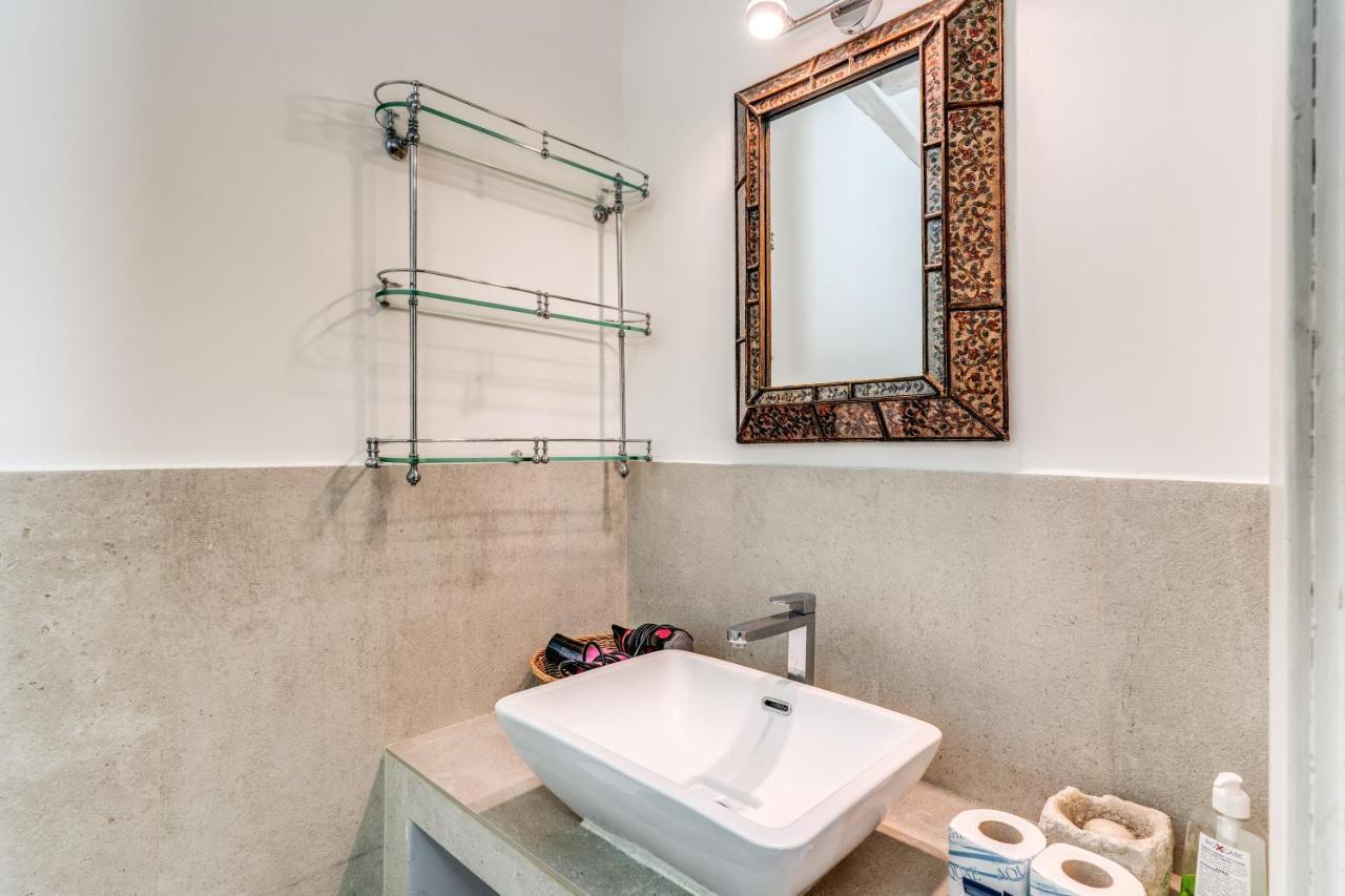 Lovely Spacious Apartment Near The Colosseum Rome Extérieur photo