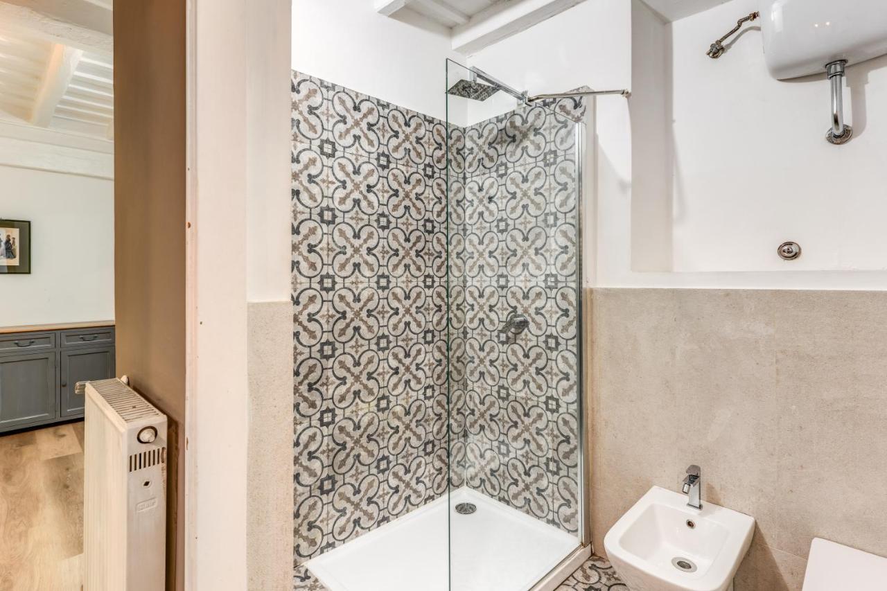 Lovely Spacious Apartment Near The Colosseum Rome Extérieur photo