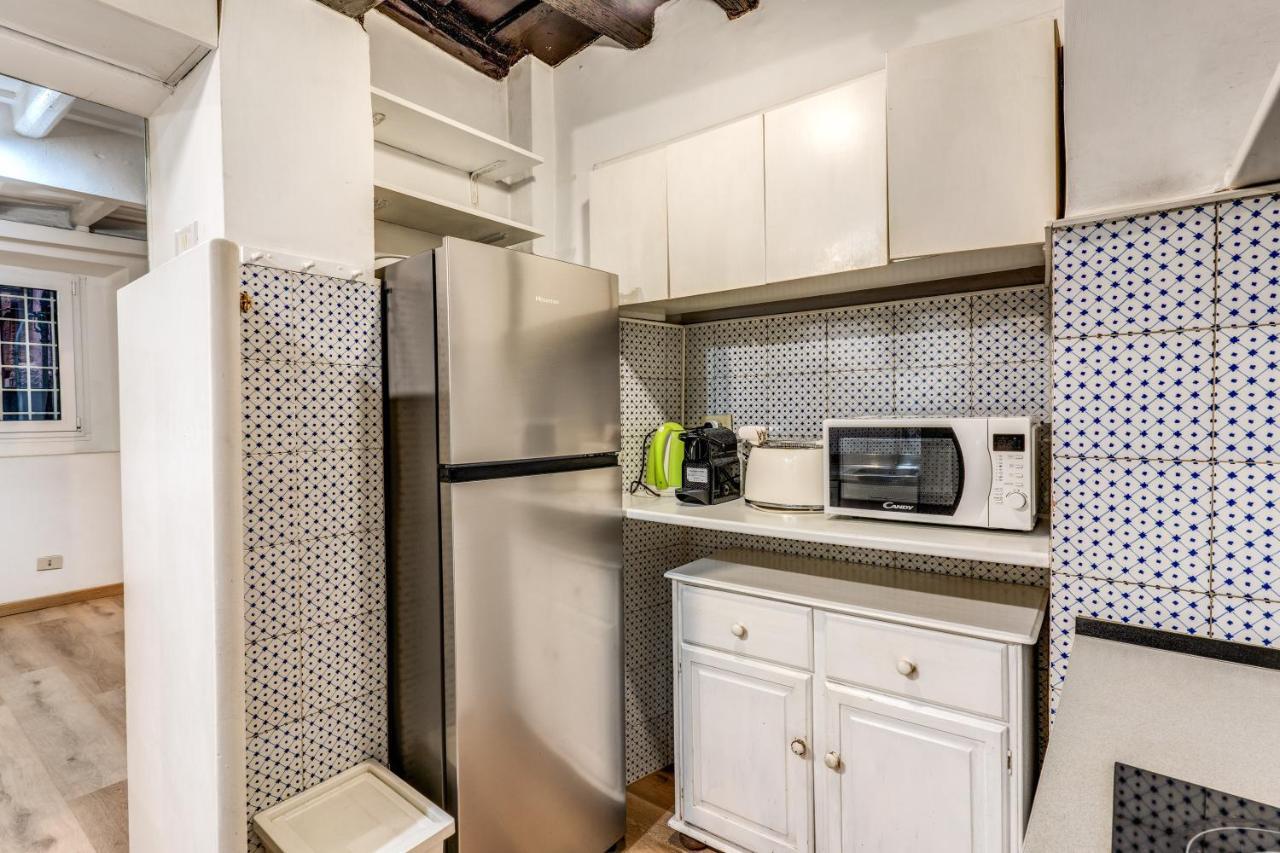 Lovely Spacious Apartment Near The Colosseum Rome Extérieur photo